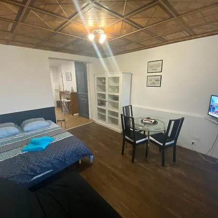 Апартаменты Au Bouquet Troyen - Wifi - Calme Et Tranquillite *