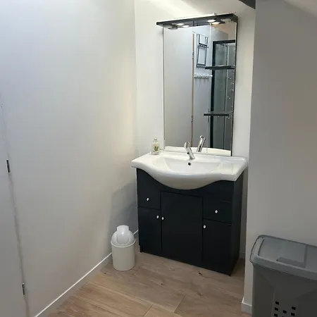 Апартаменты Au Bouquet Troyen - Wifi - Calme Et Tranquillite Труа