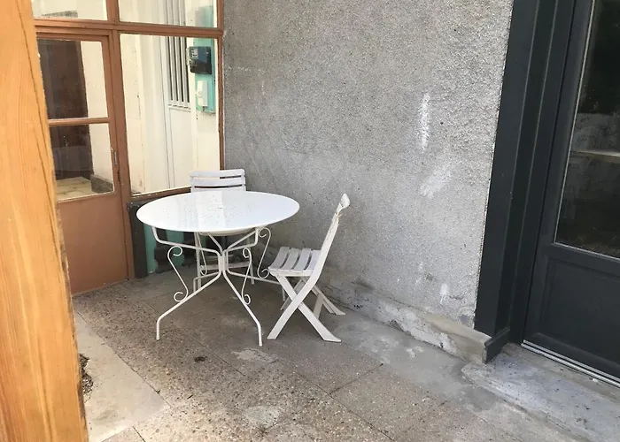 Apartman Au Bouquet Troyen - Wifi - Calme Et Tranquillite Troyes